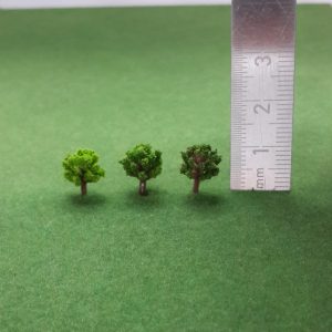 Plastik gövdeli ağaç 1cm