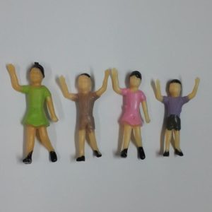 1/30 ölçek çocuk figürü H=3,5cm